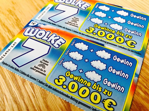 Wolke 7 Rubbellos von Lotto Niedersachsen in der Vorderansicht